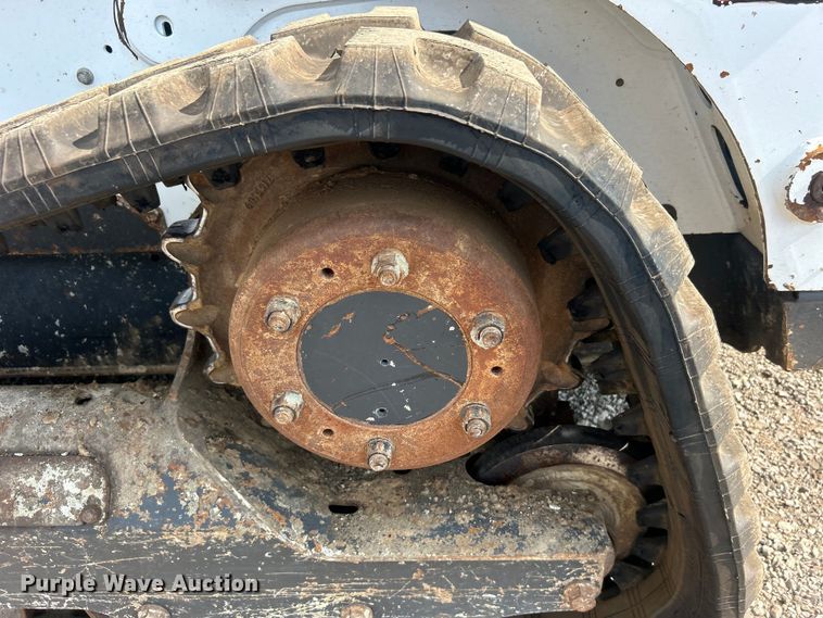 image for item EG0914 2016 Bobcat T650 skid steer loader