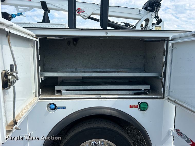 image for item EG0917 2019 Ford F550 Super Duty utility / service truck