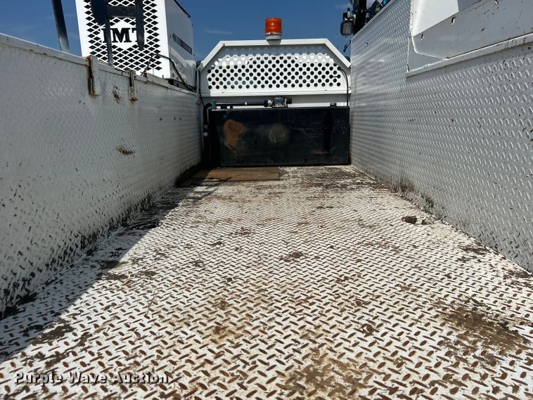 image for item EG0917 2019 Ford F550 Super Duty utility / service truck