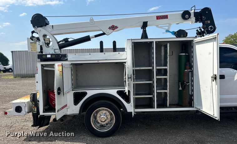 image for item EG0917 2019 Ford F550 Super Duty utility / service truck