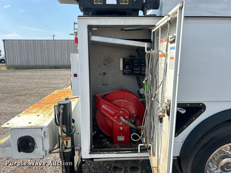 image for item EG0917 2019 Ford F550 Super Duty utility / service truck