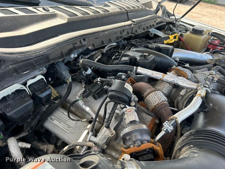 image for item EG0917 2019 Ford F550 Super Duty utility / service truck