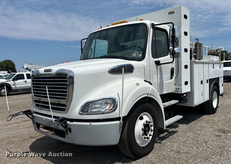 image for item EG0921 2015 Freightliner  utility / service truck