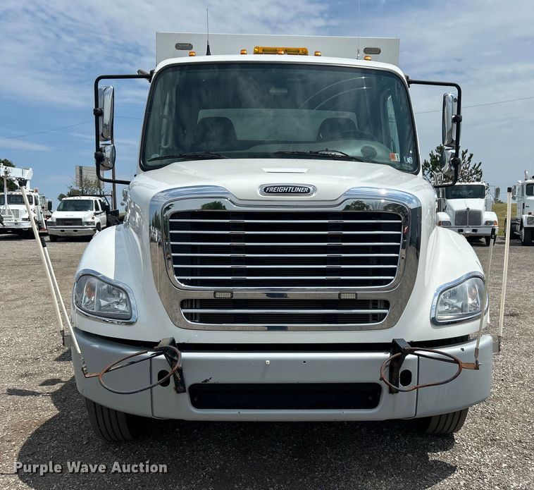 image for item EG0921 2015 Freightliner  utility / service truck