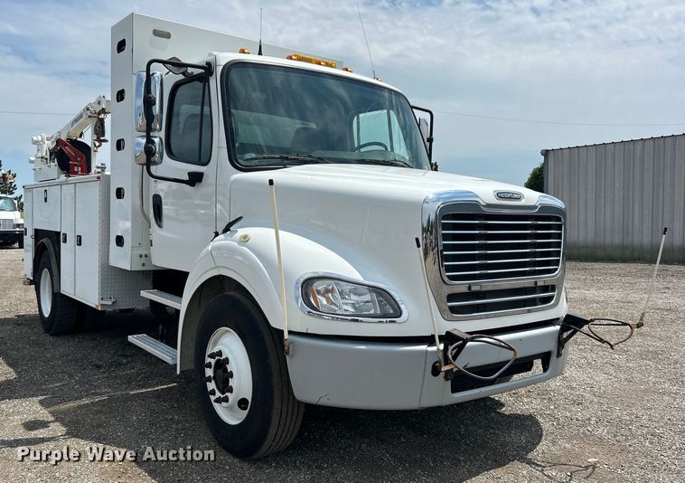 image for item EG0921 2015 Freightliner  utility / service truck