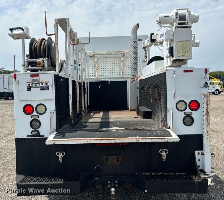 image for item EG0921 2015 Freightliner  utility / service truck