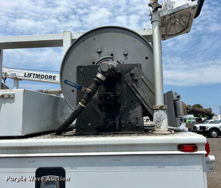 image for item EG0921 2015 Freightliner  utility / service truck