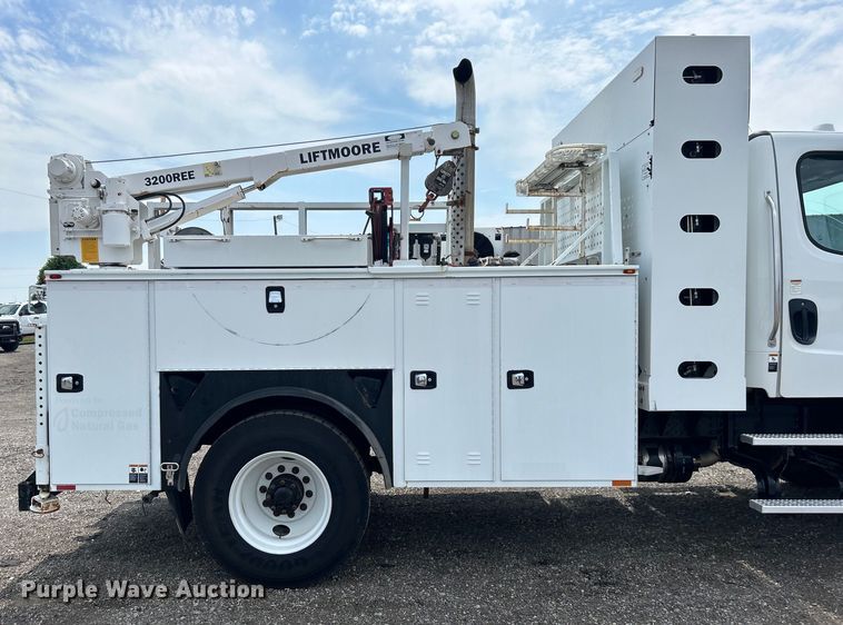 image for item EG0921 2015 Freightliner  utility / service truck
