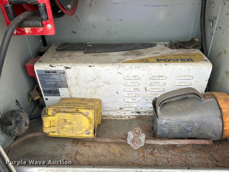 image for item EG0921 2015 Freightliner  utility / service truck