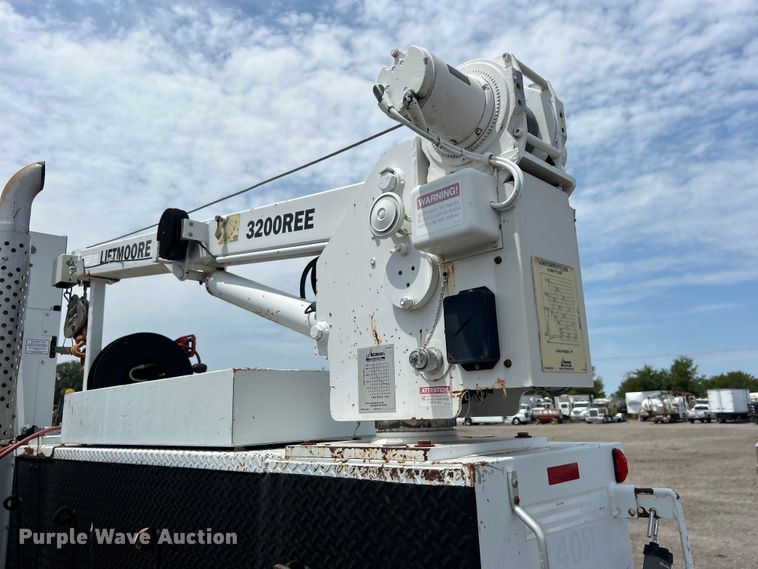 image for item EG0921 2015 Freightliner  utility / service truck