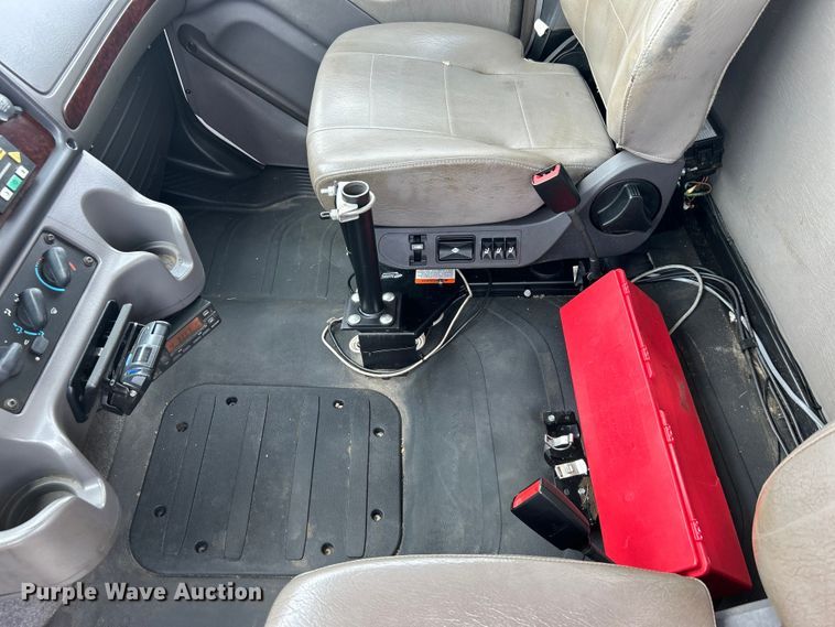 image for item EG0921 2015 Freightliner  utility / service truck