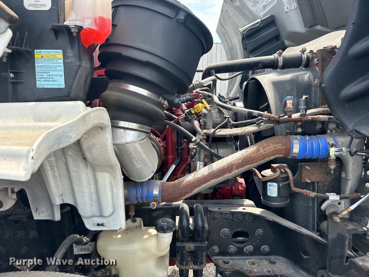 image for item EG0921 2015 Freightliner  utility / service truck