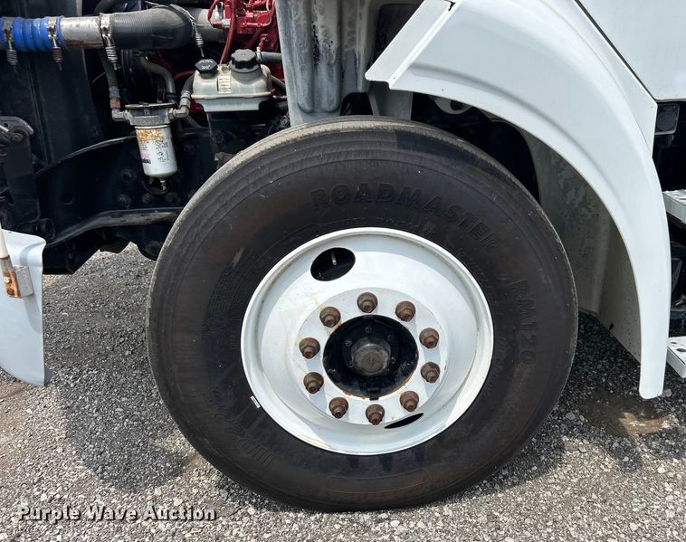 image for item EG0921 2015 Freightliner  utility / service truck