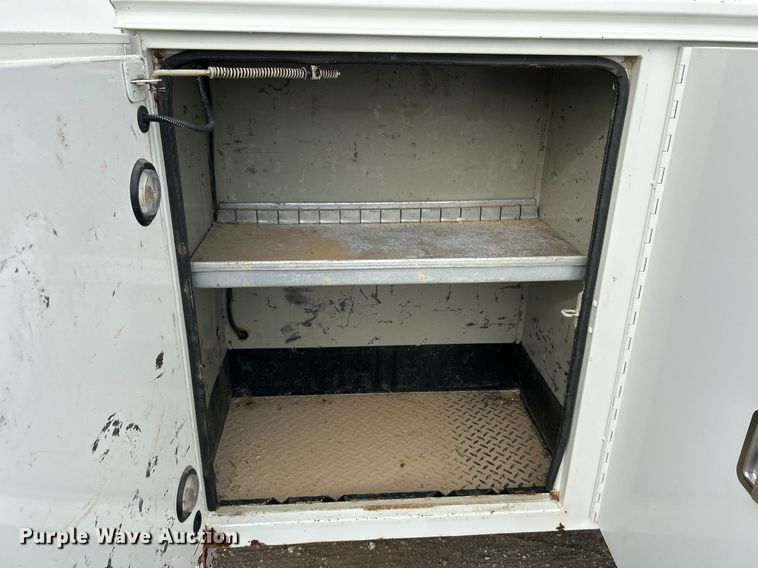 image for item EG1189 2013 International  4400 SBA utility / service truck