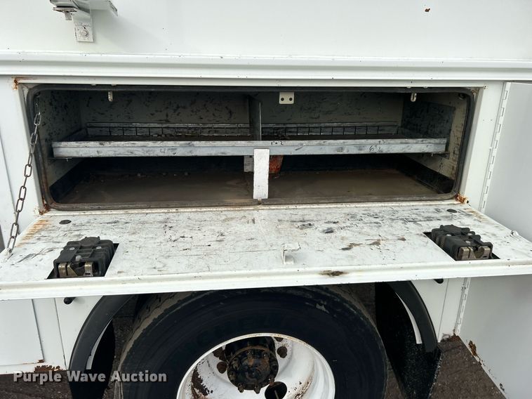 image for item EG1189 2013 International  4400 SBA utility / service truck