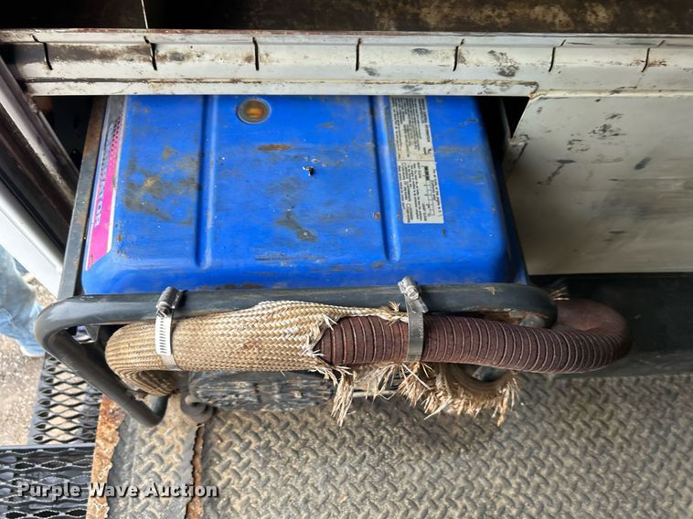 image for item EG1189 2013 International  4400 SBA utility / service truck