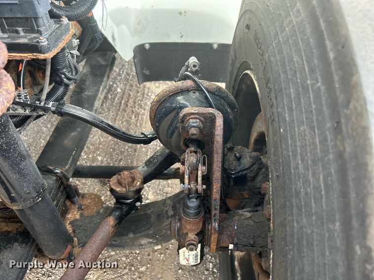 image for item EG1189 2013 International  4400 SBA utility / service truck