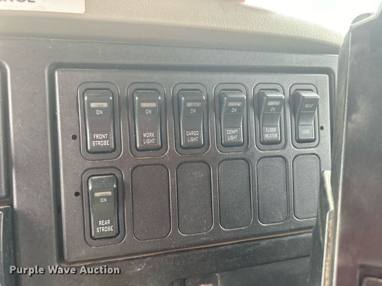 image for item EG1189 2013 International  4400 SBA utility / service truck