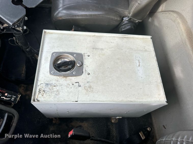 image for item EG1189 2013 International  4400 SBA utility / service truck