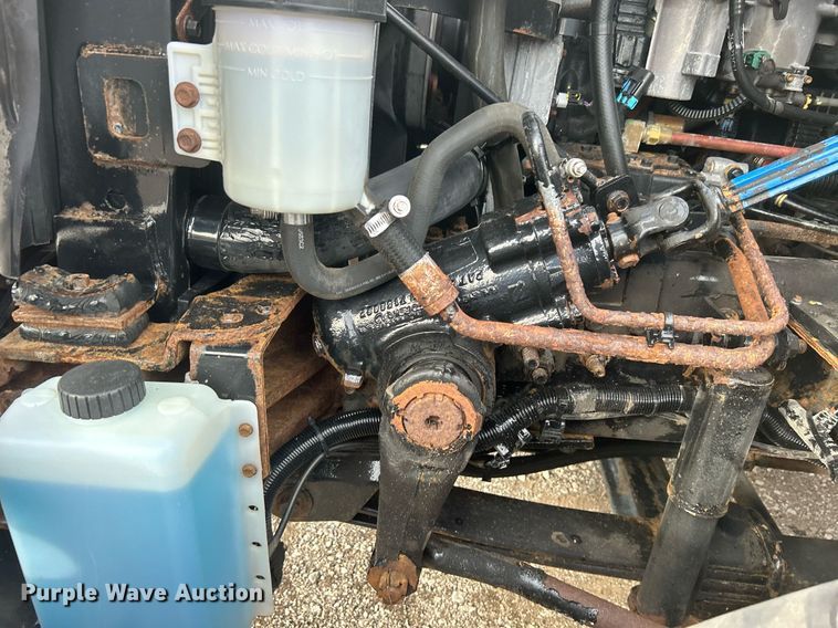 image for item EG1189 2013 International  4400 SBA utility / service truck