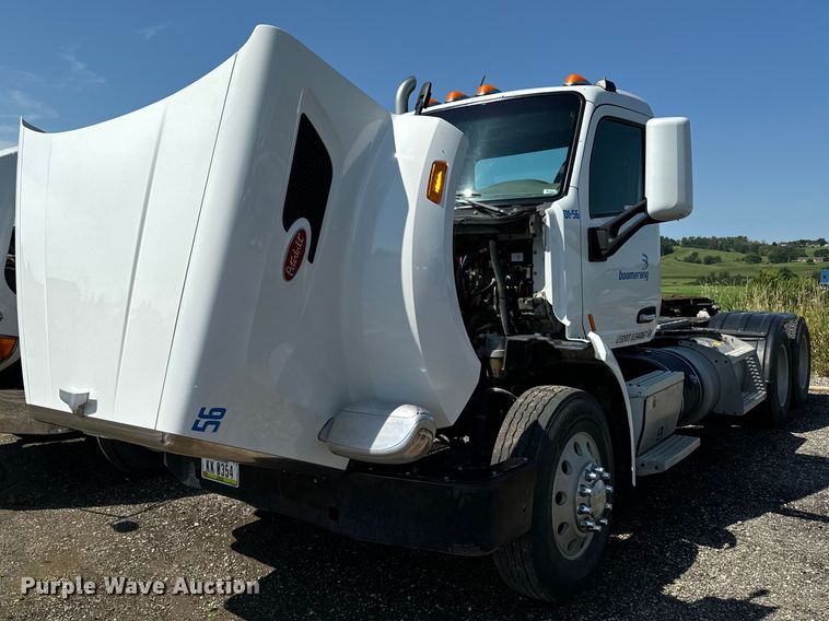 image for item EH4351 2016 Peterbilt 567 semi truck