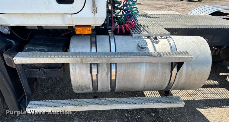 image for item EH4354 1995 Mack CH613 semi truck