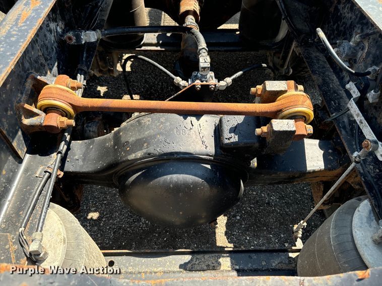 image for item EH4354 1995 Mack CH613 semi truck