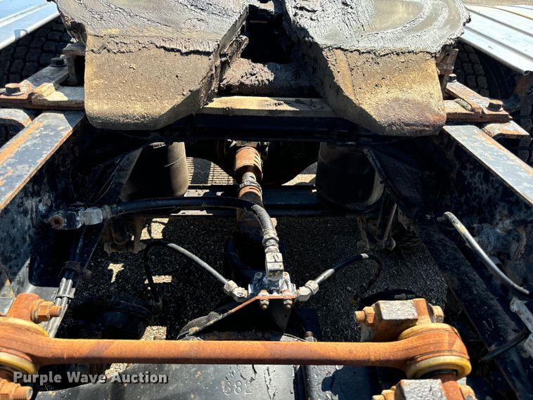 image for item EH4354 1995 Mack CH613 semi truck