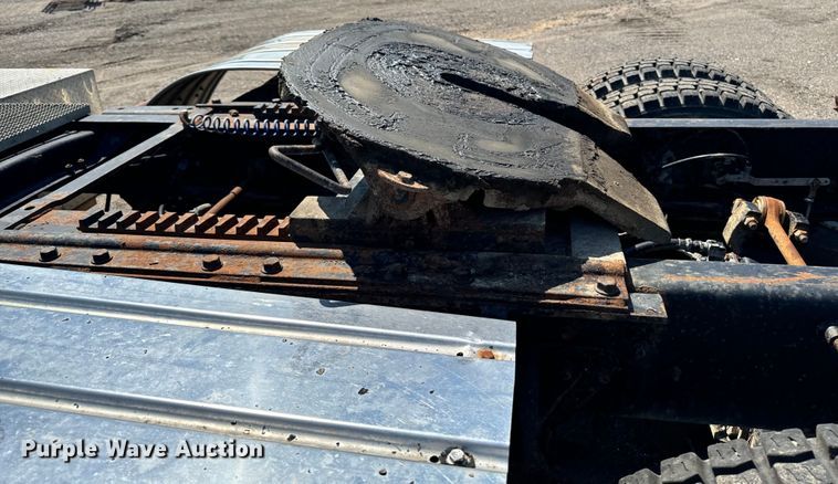 image for item EH4354 1995 Mack CH613 semi truck