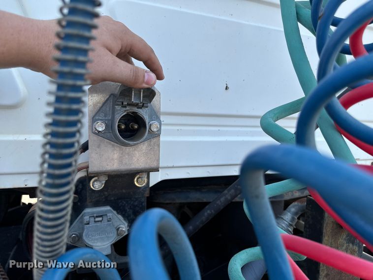 image for item EH4354 1995 Mack CH613 semi truck