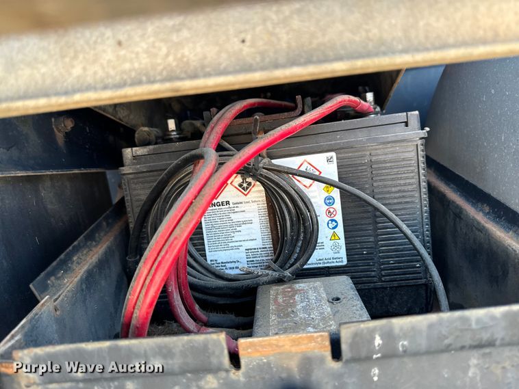 image for item EH4354 1995 Mack CH613 semi truck