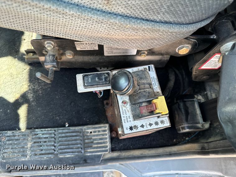 image for item EH4354 1995 Mack CH613 semi truck