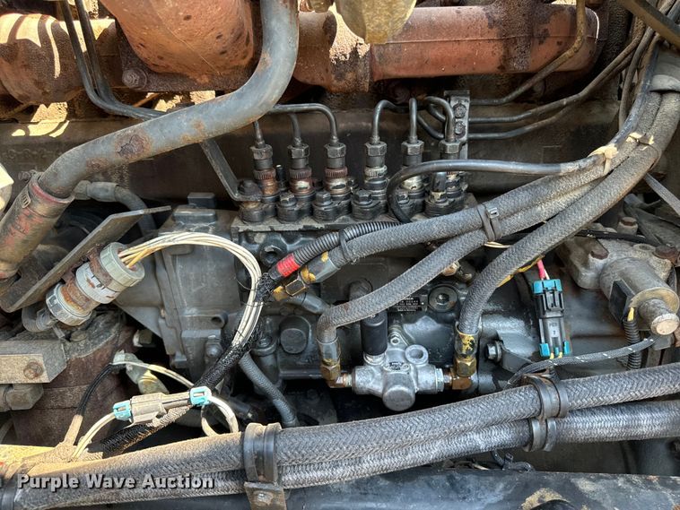 image for item EH4354 1995 Mack CH613 semi truck