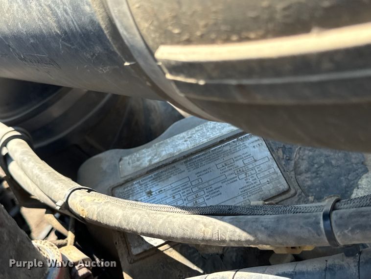 image for item EH4354 1995 Mack CH613 semi truck