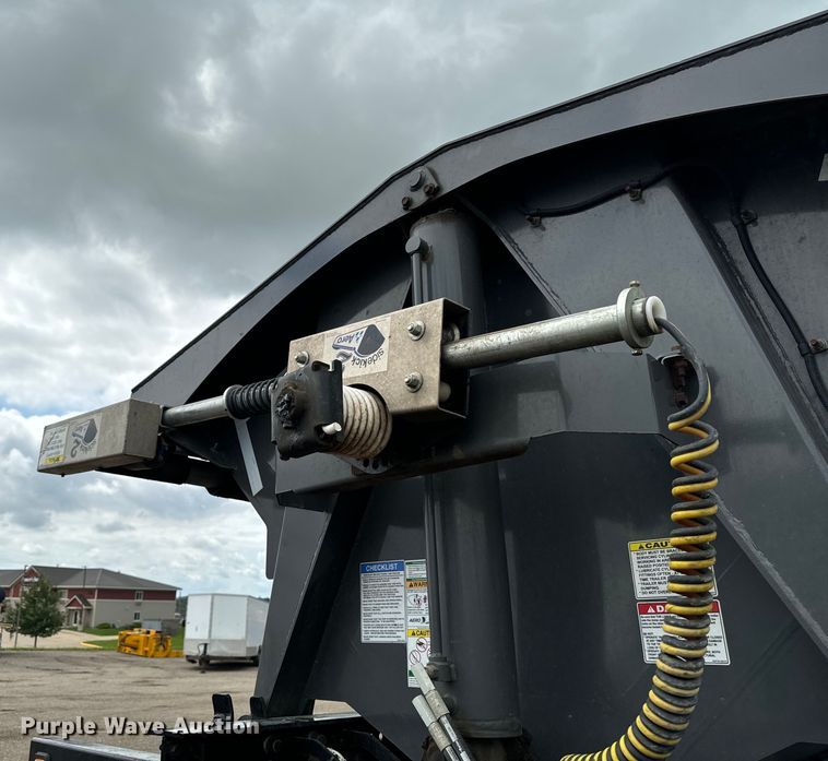 image for item EH4355 2022 Side Dump Industries DS39BAH1R2R11 side dump trailer