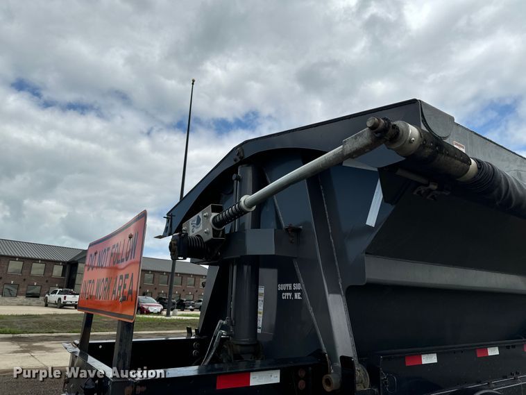 image for item EH4355 2022 Side Dump Industries DS39BAH1R2R11 side dump trailer