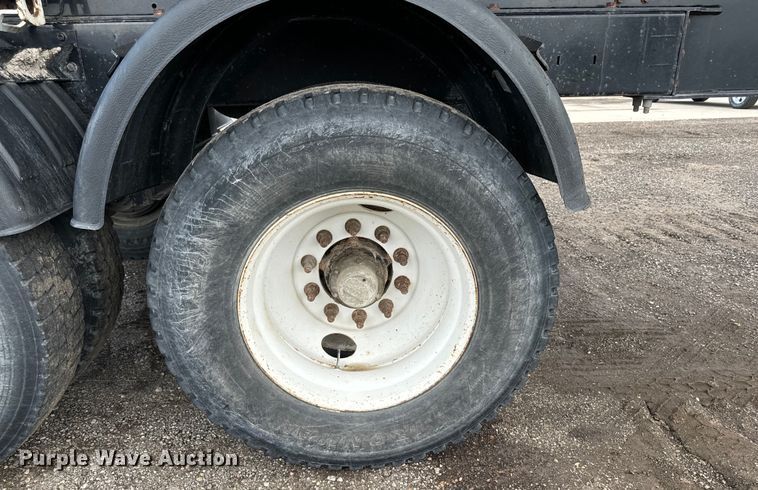 image for item EH4355 2022 Side Dump Industries DS39BAH1R2R11 side dump trailer