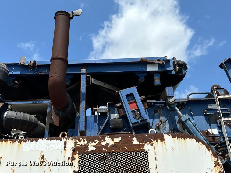 image for item EH4356 Peterson 4700B horizontal grinder