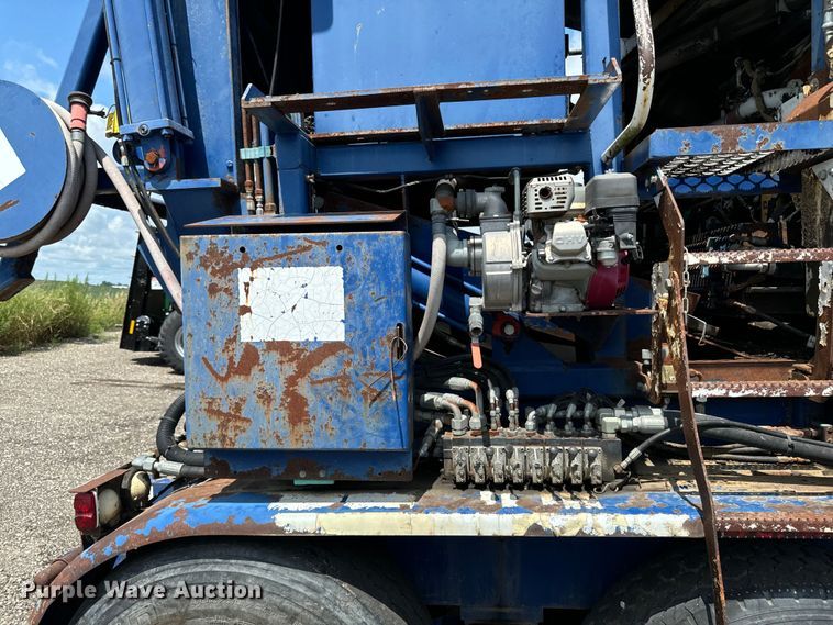 image for item EH4356 Peterson 4700B horizontal grinder