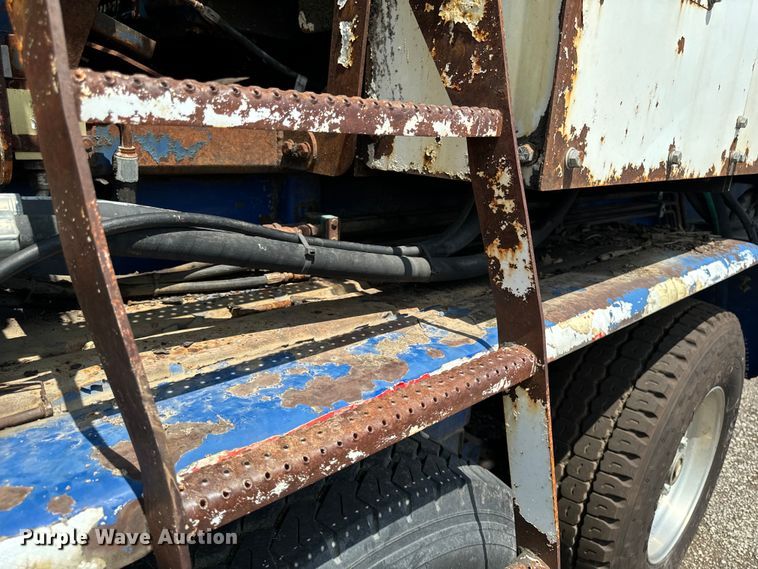 image for item EH4356 Peterson 4700B horizontal grinder