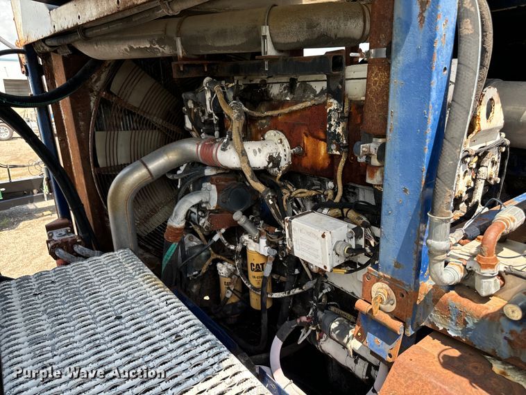 image for item EH4356 Peterson 4700B horizontal grinder