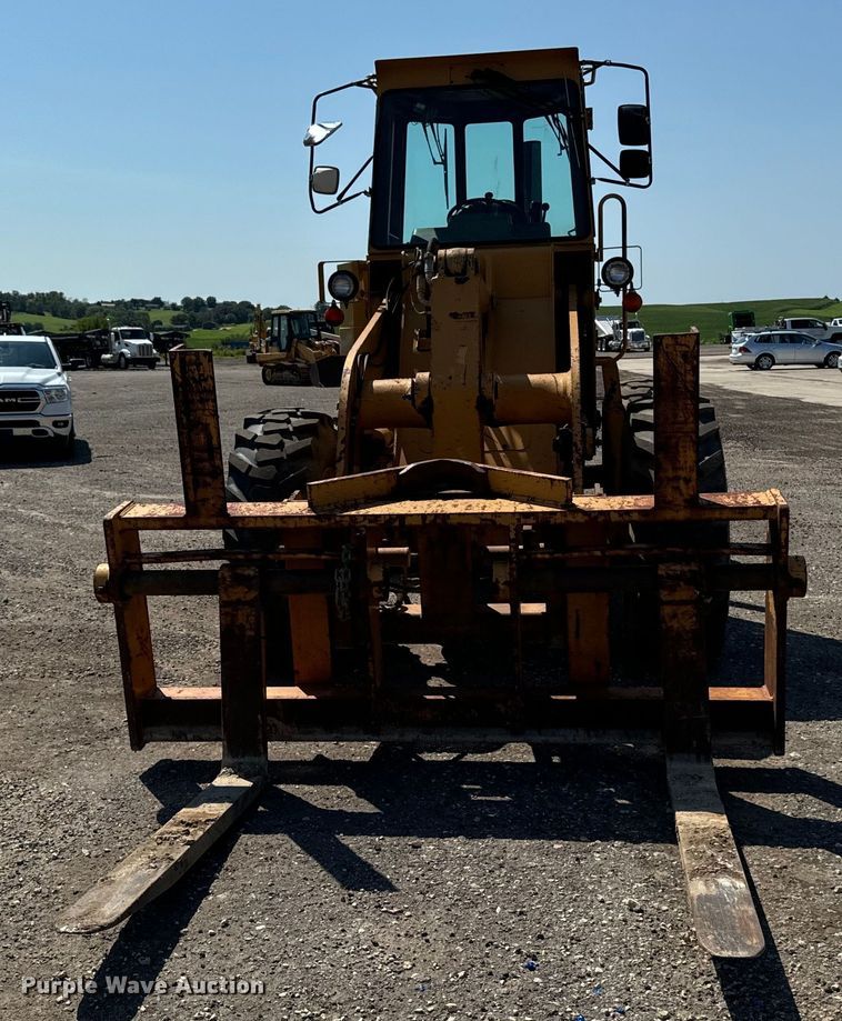 image for item EH4357 1989 Dresser 520B wheel loader