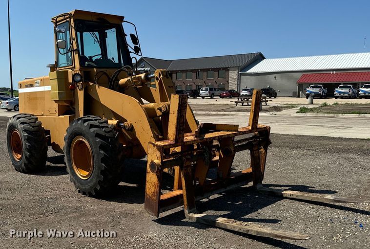 image for item EH4357 1989 Dresser 520B wheel loader