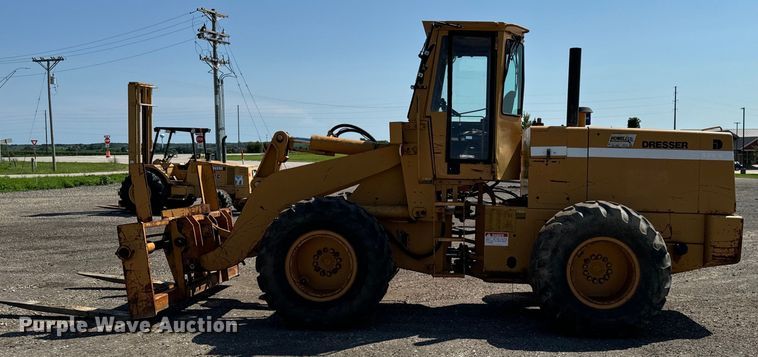 image for item EH4357 1989 Dresser 520B wheel loader