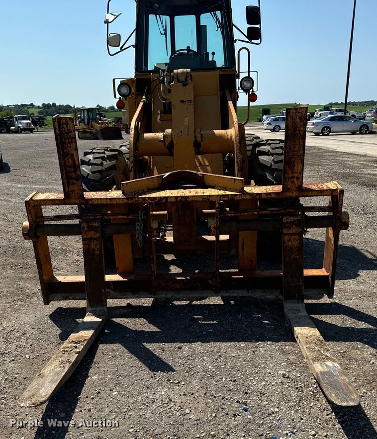 image for item EH4357 1989 Dresser 520B wheel loader