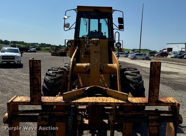 image for item EH4357 1989 Dresser 520B wheel loader