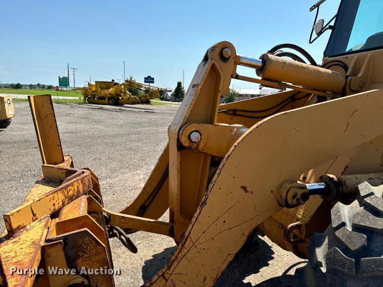 image for item EH4357 1989 Dresser 520B wheel loader