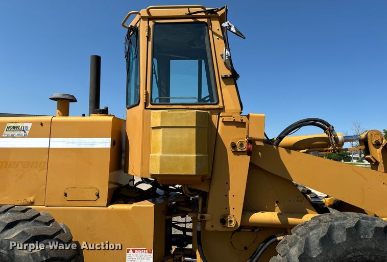 image for item EH4357 1989 Dresser 520B wheel loader