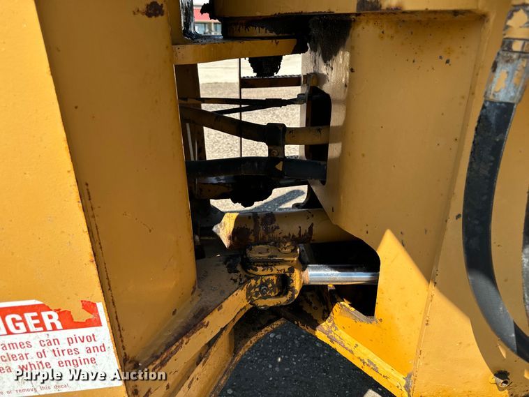image for item EH4357 1989 Dresser 520B wheel loader