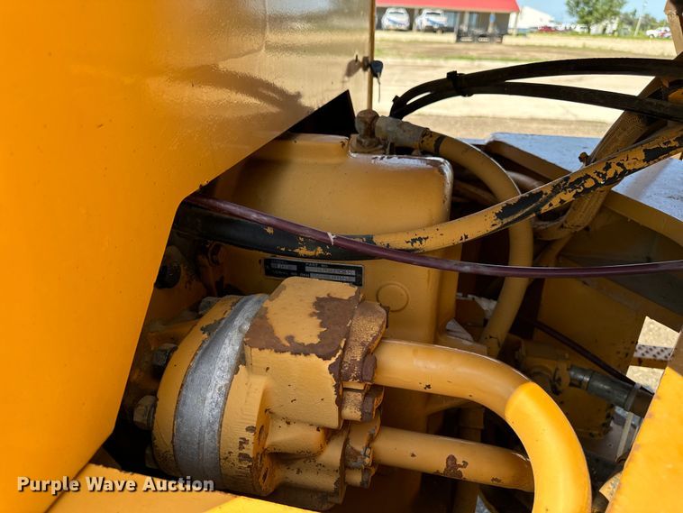 image for item EH4357 1989 Dresser 520B wheel loader